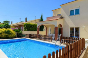 Гостиница Costabravaforrent Ricardell  Ла-Эскала